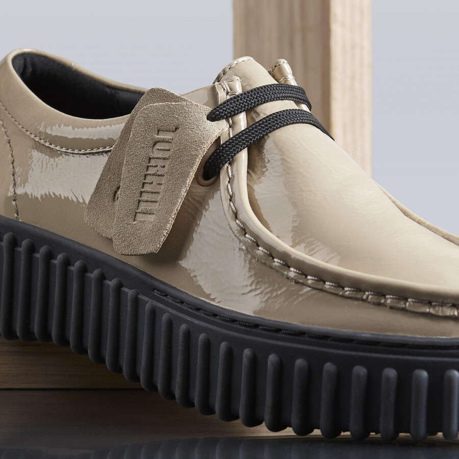 torhill bie - beige patent