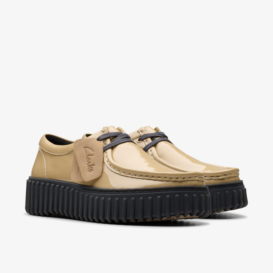 torhill bie - beige patent